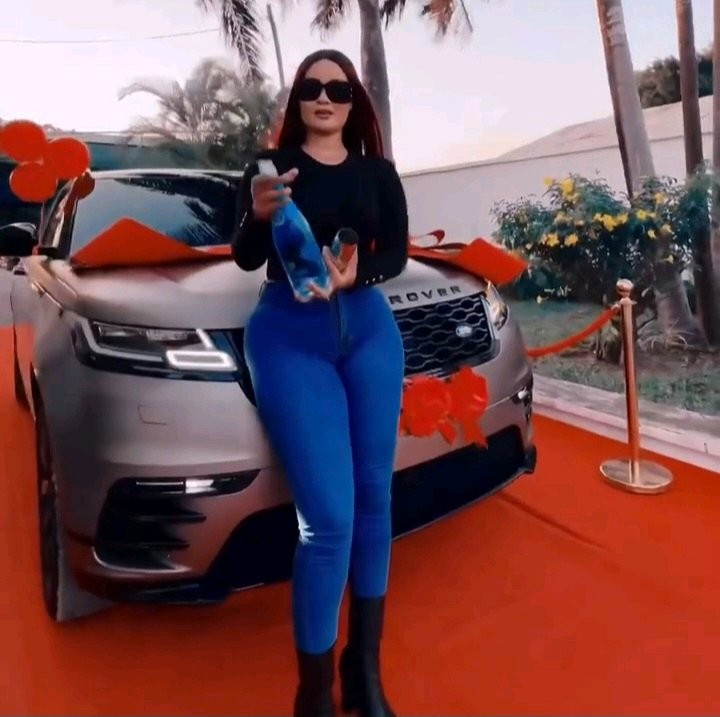 God Did!! Diamond Platnumz’s Baby Mama Hamisa Mobetto Buys Herself A Multimillion Brand New Car
